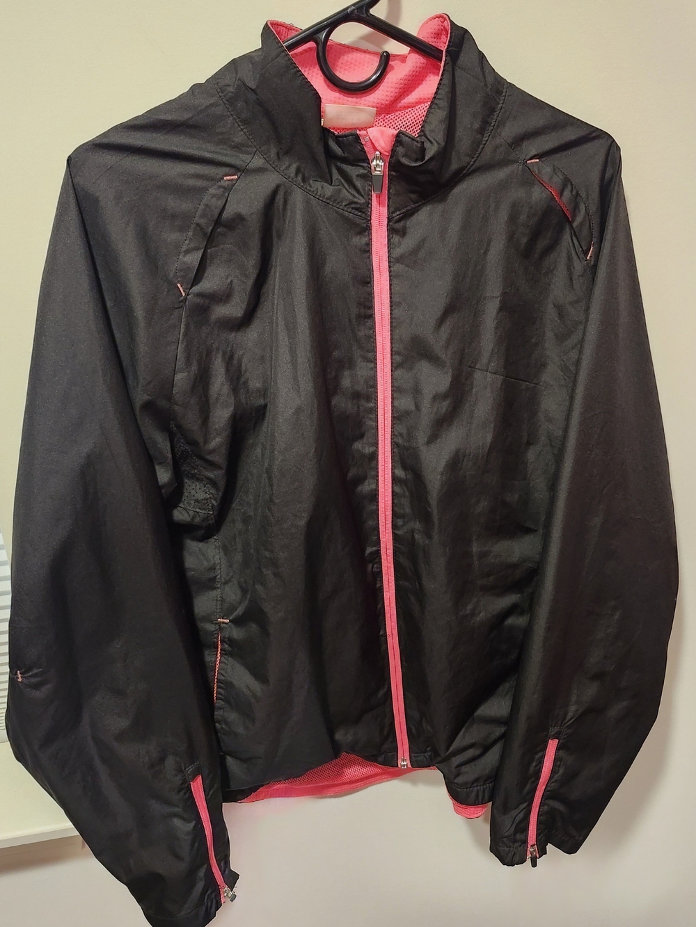 Danskin Now Black Windbreaker Jacket